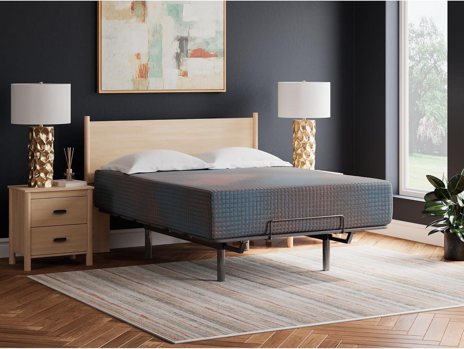 imageSignature Design by Ashley 13 Inch Hybrid Hot Buy Firm Mattress with Edge Support KingCali King