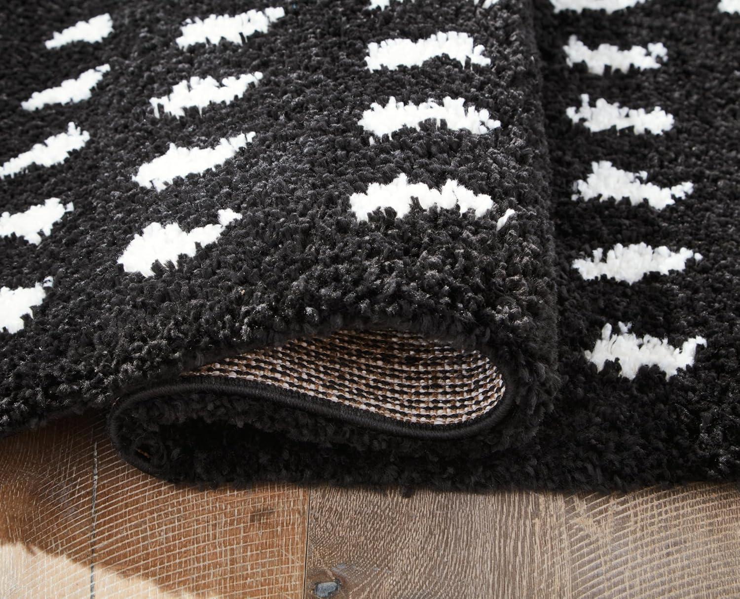 imageSignature Design by Ashley Minston Contemporary 5 x 7 Machine Woven Dot Design with Braided Tassel Edge Medium Area Rug High Pile Black amp White5 x 7