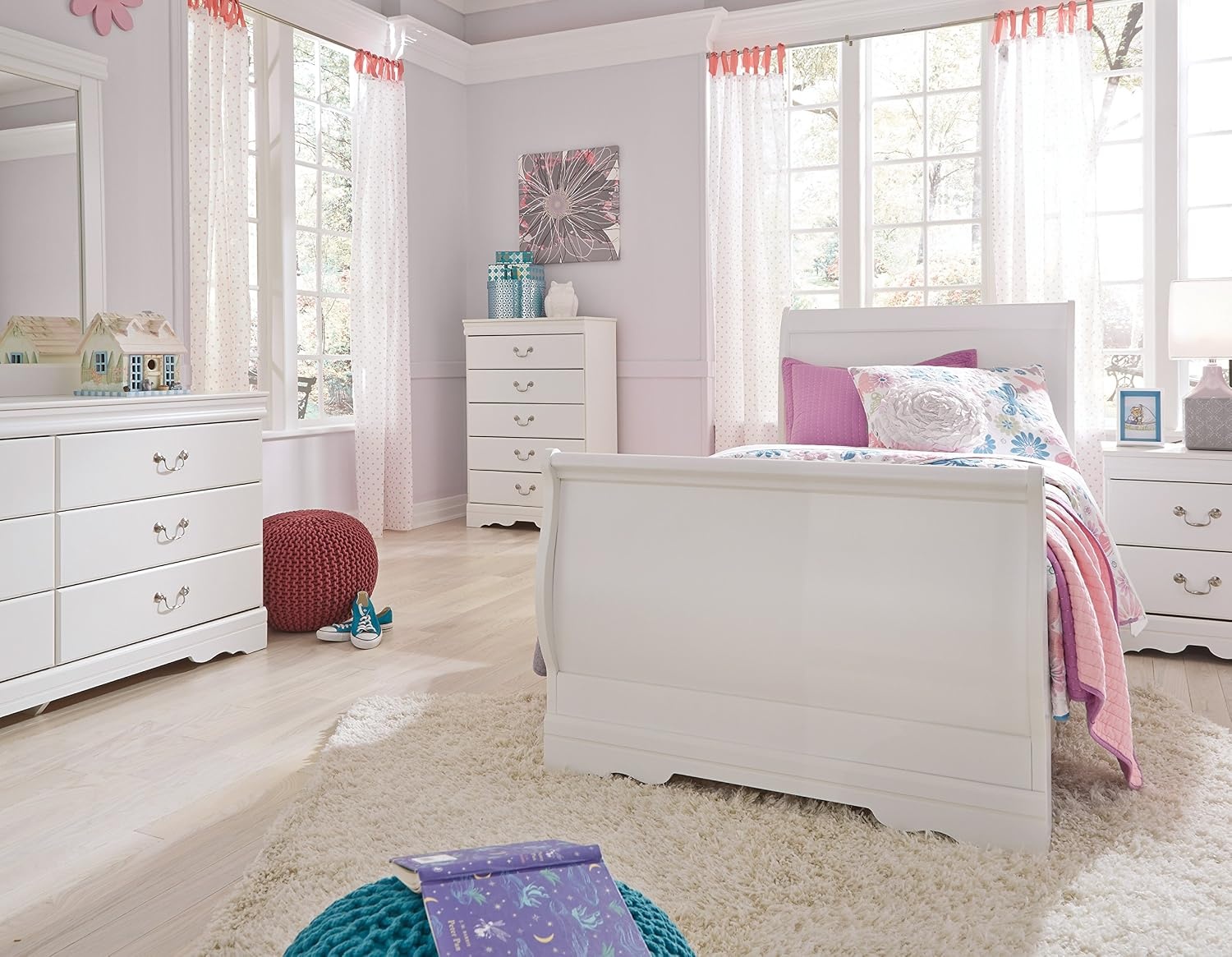 image:imageSignature Design by Ashley Huey Vineyard Queen Sleigh Bed Frame BlackWhite