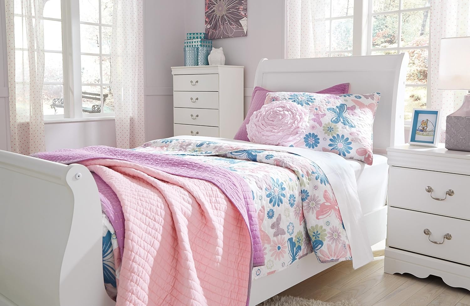 image:imageSignature Design by Ashley Huey Vineyard Full Sleigh Bed BlackWhite