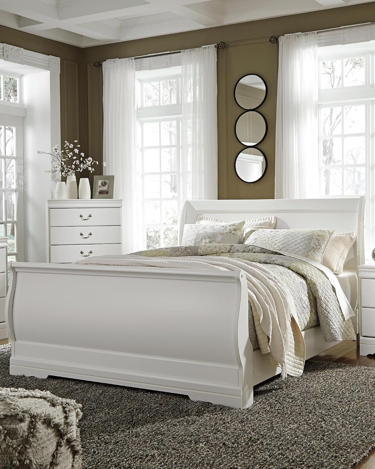 image:imageSignature Design by Ashley Huey Vineyard Full Sleigh Bed BlackWhite